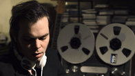Click to play clip: Gaz Coombes - Vinyl Revival