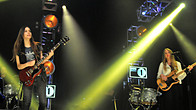 Click to play clip: HAIM - Radio 1's Big Weekend highlights
