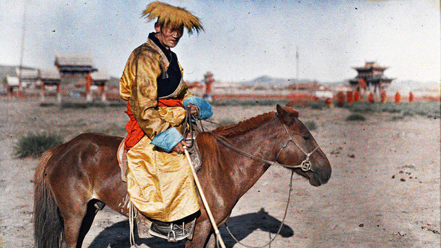 Edwardians In Colour: The Wonderful World of Albert Kahn: Original Series: A Vision of the World