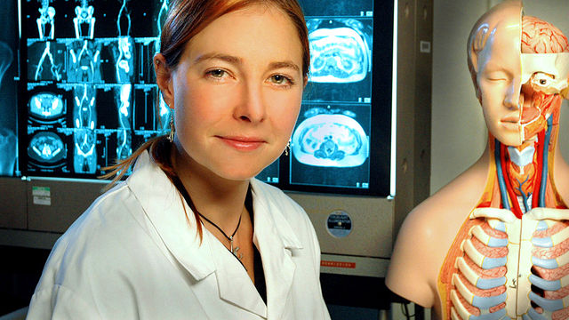 Dr Alice Roberts: Don't Die Young: Series 2: The Ear, Nose and Throat