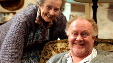 High Hopes: Series 5: I Never Promised You a Rose Garden