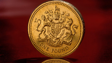 Put Your Money Where Your Mouth Is: Series 2: Eric Knowles v Jonty Hearnden: Auction
