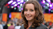 C2: Lisa Gwilym: Thu, 05 Nov 2009